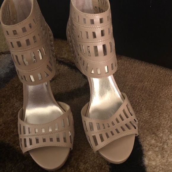 Guess heels - Picture 2 of 4